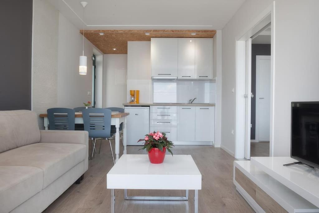 Apartmani Stipe Brela Zewnętrze zdjęcie
